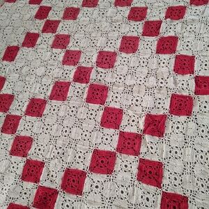 Vtg Tablecloth Red & Off White 35"×36" Hand Crochet Card Table Cloth